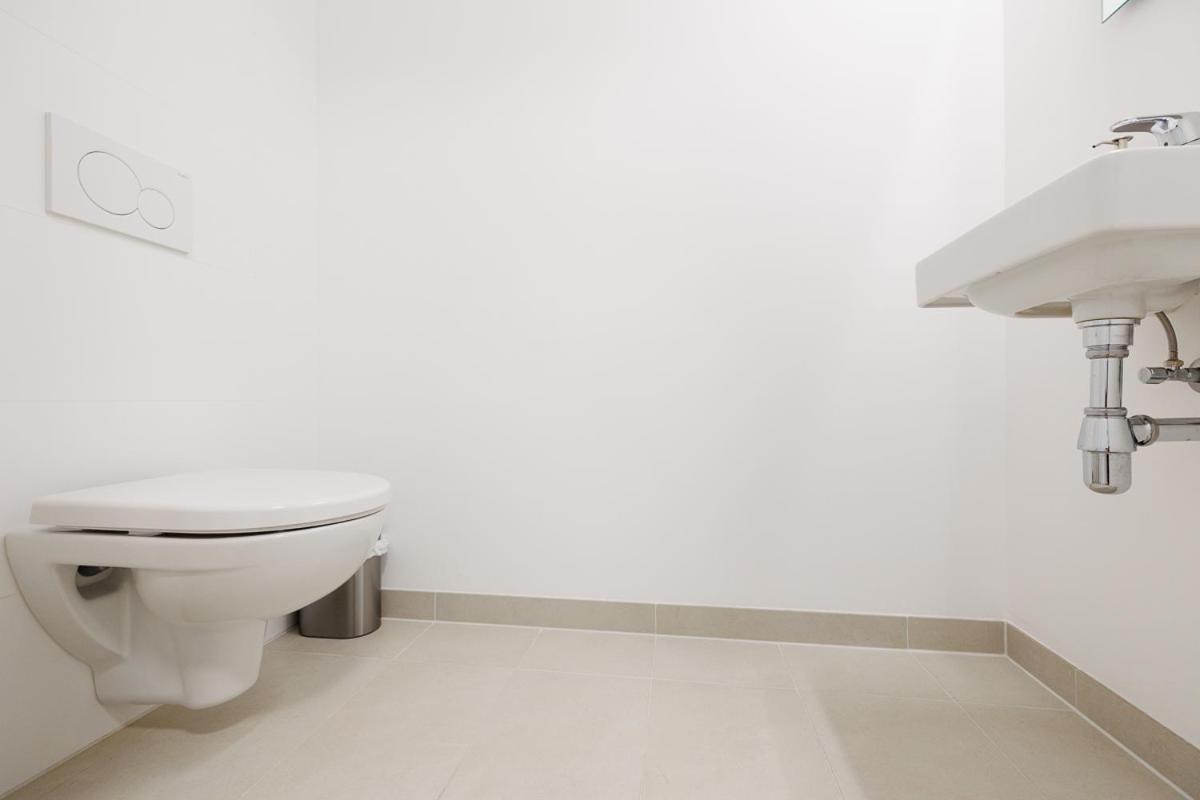 Lovely Apartment In Marina Tower - 10Min To City Center Βιέννη Εξωτερικό φωτογραφία