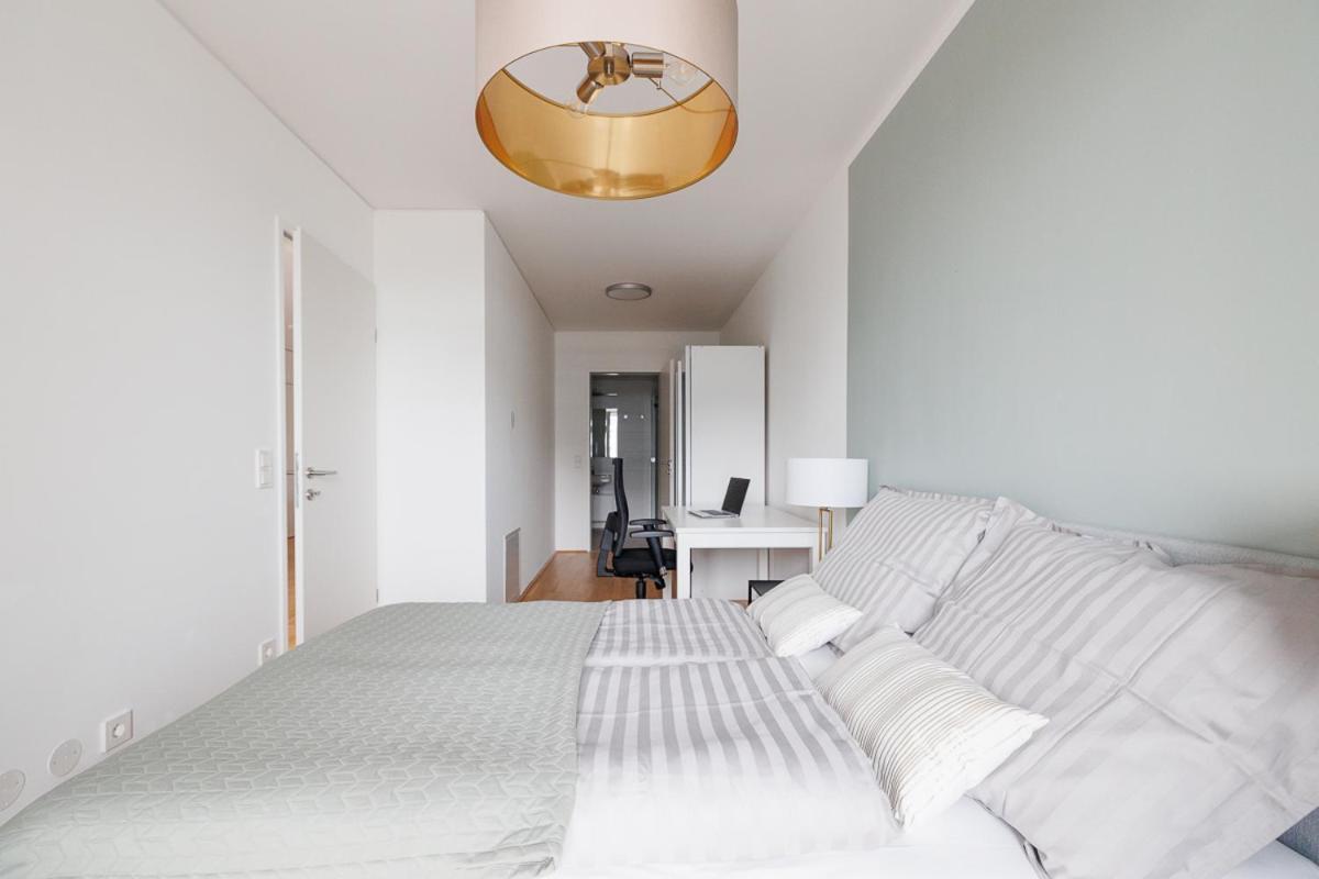 Lovely Apartment In Marina Tower - 10Min To City Center Βιέννη Εξωτερικό φωτογραφία