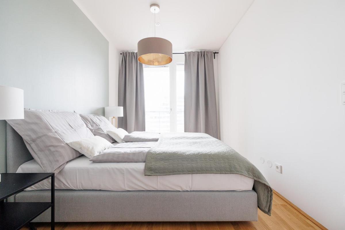 Lovely Apartment In Marina Tower - 10Min To City Center Βιέννη Εξωτερικό φωτογραφία