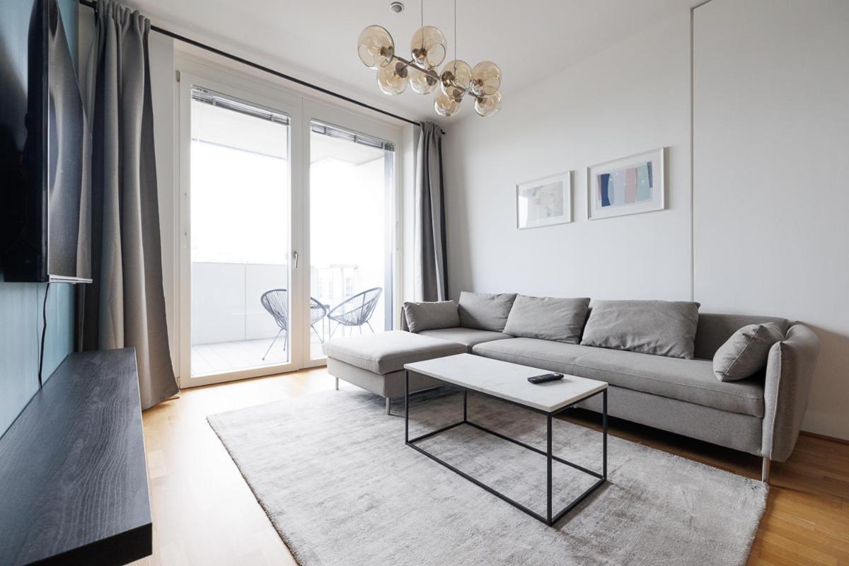 Lovely Apartment In Marina Tower - 10Min To City Center Βιέννη Εξωτερικό φωτογραφία