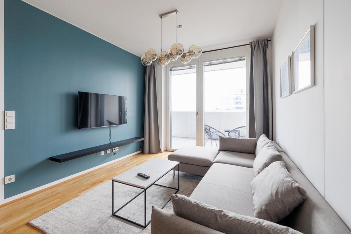 Lovely Apartment In Marina Tower - 10Min To City Center Βιέννη Εξωτερικό φωτογραφία